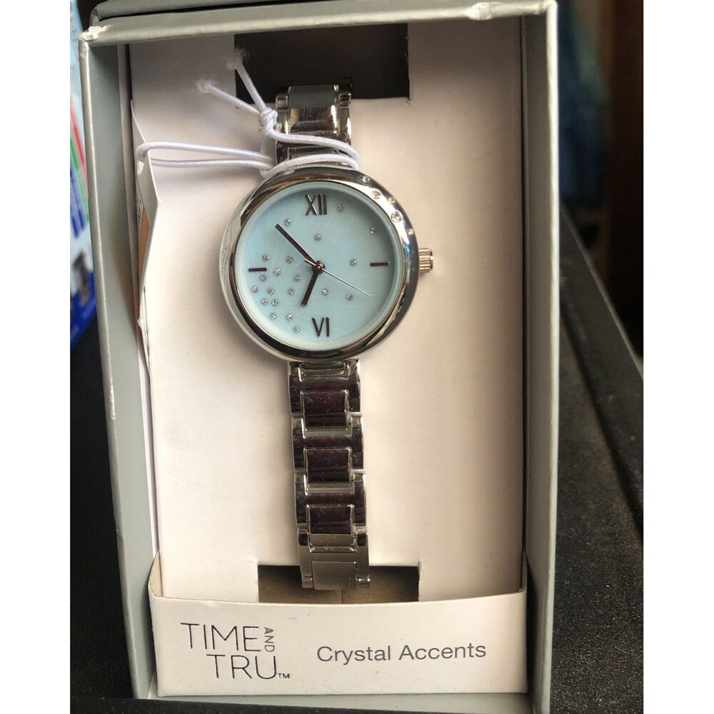 Time & Tru Women's Crystal Accent Silvertone Fashion Watch New In Box